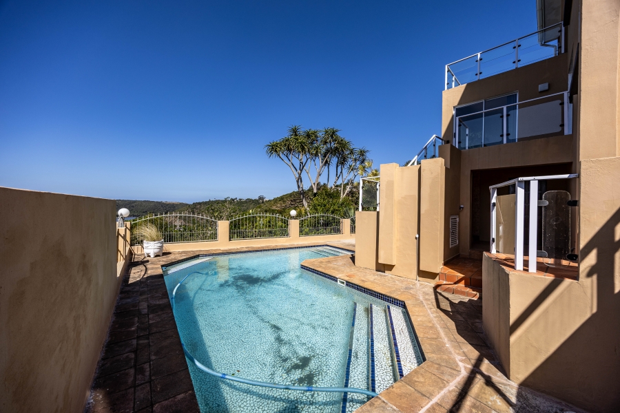 5 Bedroom Property for Sale in Gonubie North Eastern Cape